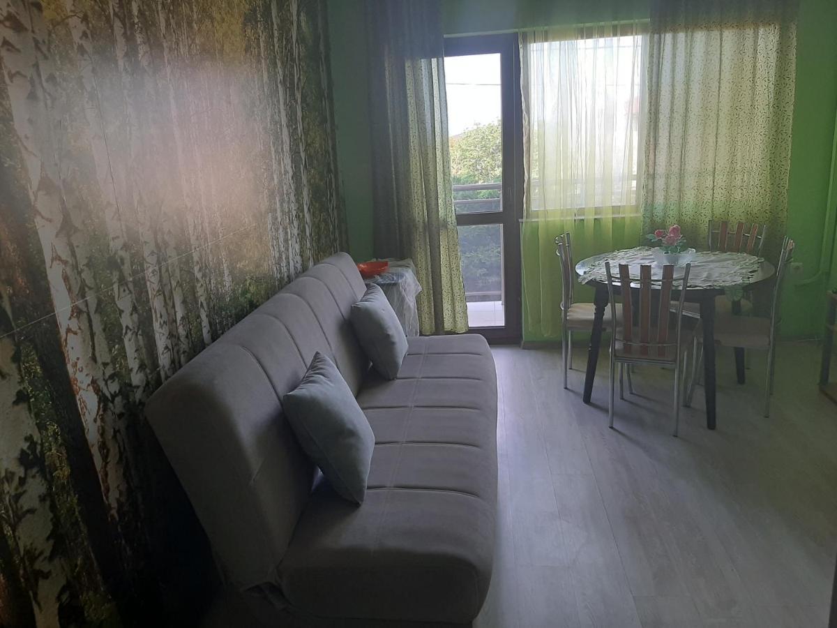 Guest House By The Captain Warna Zewnętrze zdjęcie
